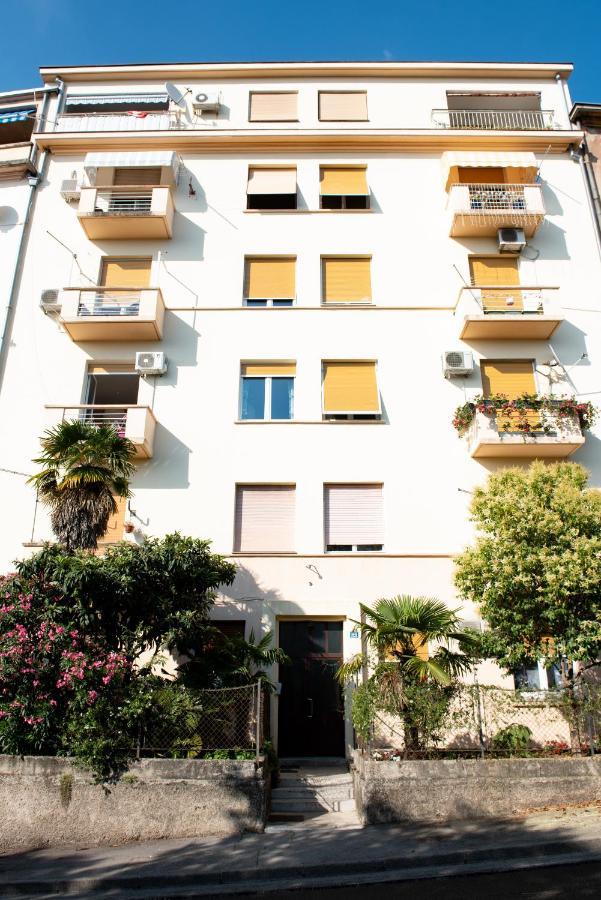 Apartman Lari Rijeka Exterior photo